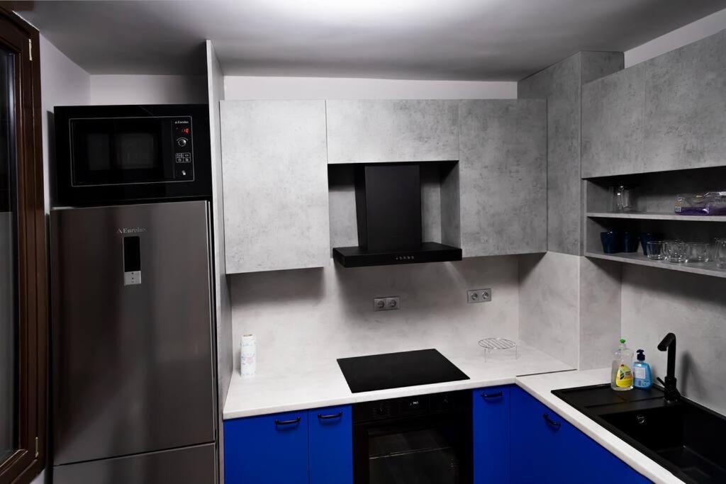 Very Spacious & Modern 3Bed Near Airport & Centre Szófia Kültér fotó